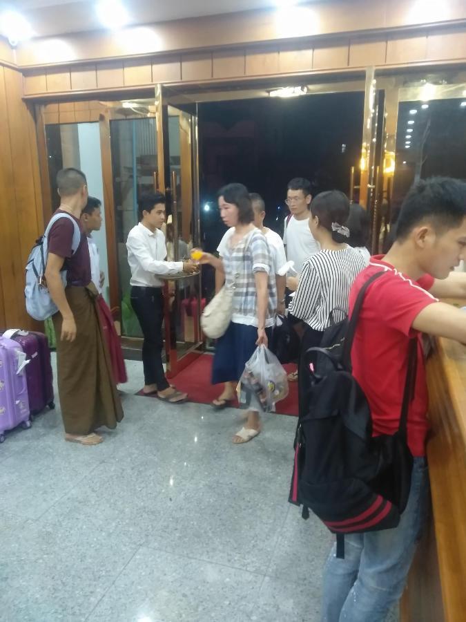 Mandalar May One Hotel マンダレー エクステリア 写真