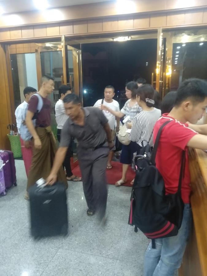 Mandalar May One Hotel マンダレー エクステリア 写真